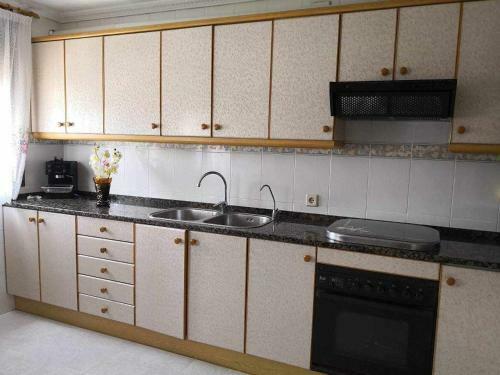 Villa Con Jard�n Piscina Y Cerca de La Playa