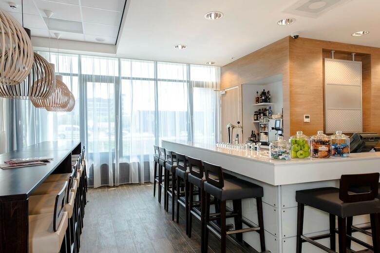 Hotel Hampton By Hilton Amsterdam Airport Schiphol