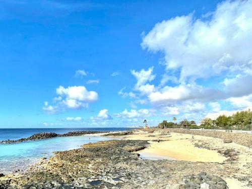 Nice Apartment, Wifi, Pool View Near Los Charcos Beach