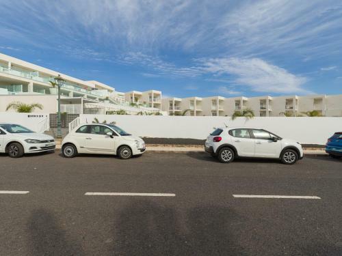 Moderno Apartamento Con Piscina En Costa Teguise