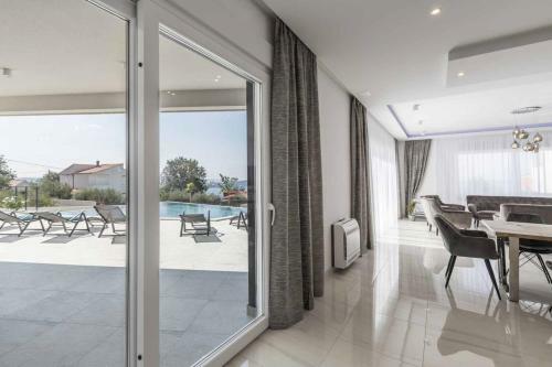 Luxury Villa Adonis Split With Private Pool, Jacuzzi, Sauna And Gym