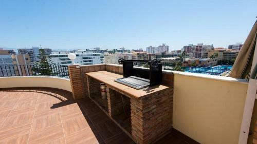Apartamento �tico Con Piscina Y Barbacoa