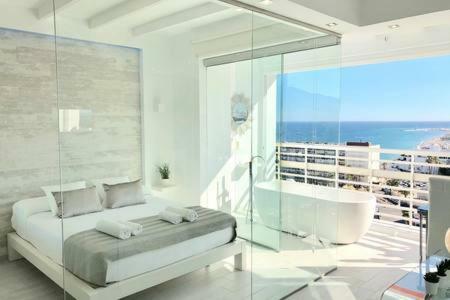 Loft Del Mar - Charming Luxury Apartment At La Roca
