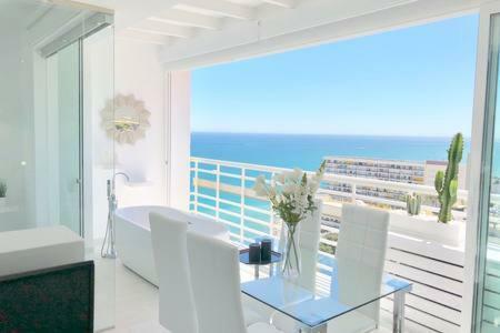 Loft Del Mar - Charming Luxury Apartment At La Roca
