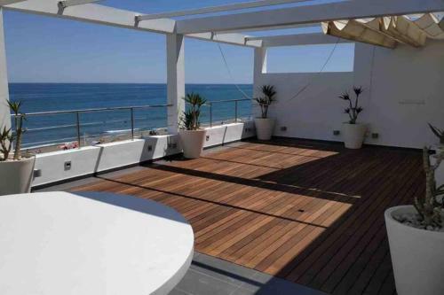 Apartamento de Ensue�o Primera Linea de Playa