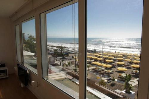 Apartamento de Ensue�o Primera Linea de Playa