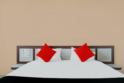 Collection O 81375 Hotel Amruta Deluxe Executive