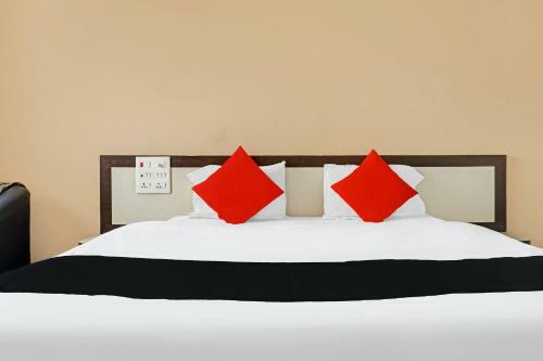 Collection O 81375 Hotel Amruta Deluxe Executive