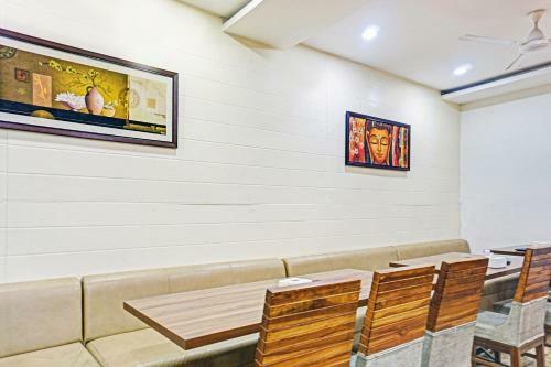 Collection O 81375 Hotel Amruta Deluxe Executive