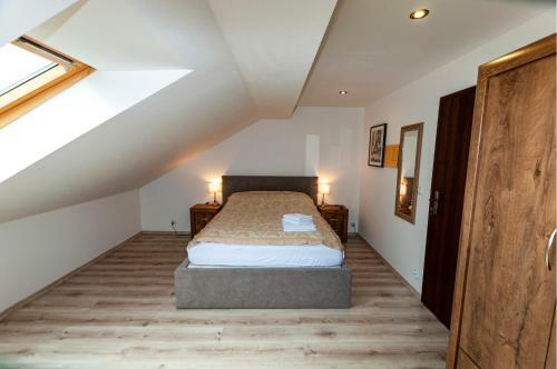 Hostal Apartamenty Sowiog�rskie