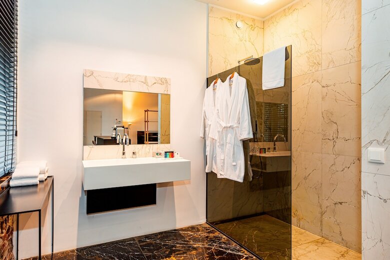 Hotel Hoogenweerth Suites