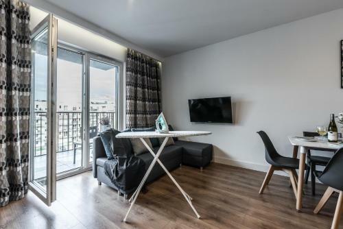 Apartament Targi Z Gara?em I Si?owni?