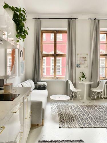 Townhall Apartments