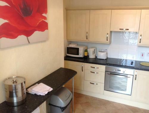 Arrandale Apartments