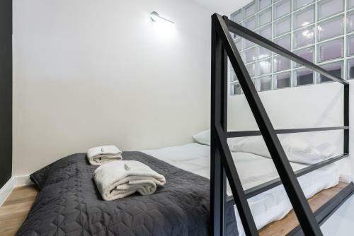Loft Style Apartment Opie?skiego By Renters