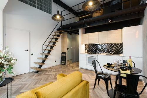 Loft Style Apartment Opie?skiego By Renters