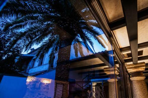 El Patio Del Maestro