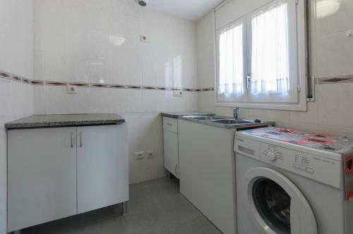 Lets Holidays Apartment Tossa Near Beach 2