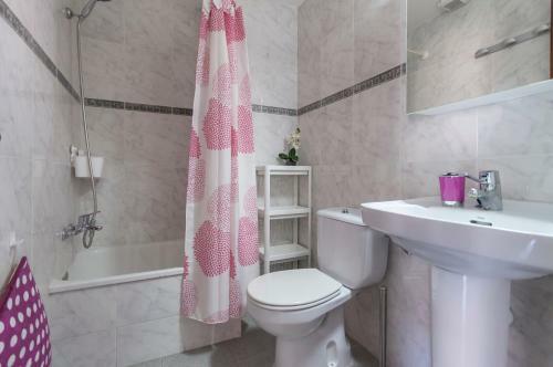 Lets Holidays Apartment Tossa Near Beach 2