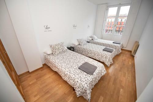 Apartamento Espacios Blanco Plaza Mayor - Con Vistas.