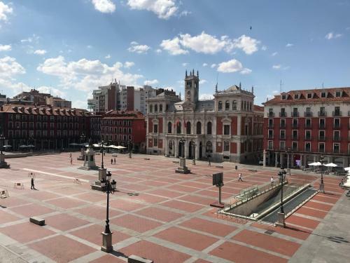 Apartamento Espacios Blanco Plaza Mayor - Con Vistas.