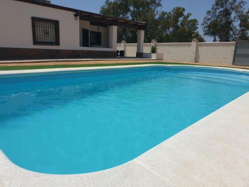 Bamb� � Casa Rural En Vejer Con Piscina Privada