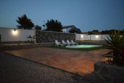 Bamb� � Casa Rural En Vejer Con Piscina Privada