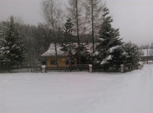 Agroturismo G�ralska Czarcia Chata Pod Ja?owcem