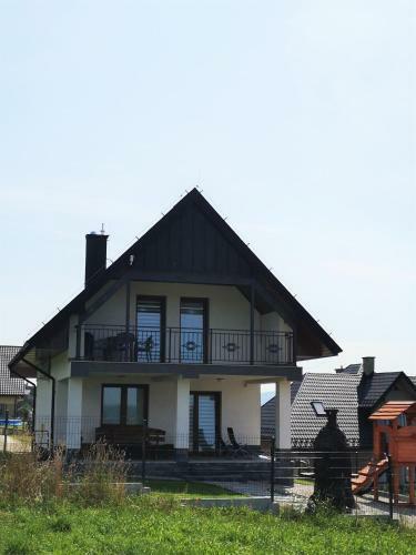 Domek W G�rach I Nad Jeziorem Czorszty?skim