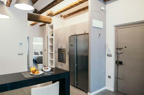 Apartamento Cathedral Modern 2br, 1ba, Wifi, Ac, Balcony