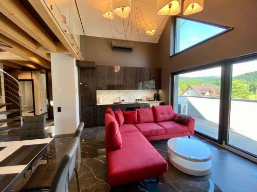 Apartament Lux Ustro?