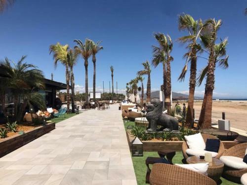 Lovely Apartment Near The Beach