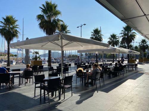 Apartamento de La Luz C�ntrico En N�utico -parking