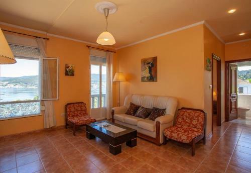 Villa Vacation Home In Vigo High Floor
