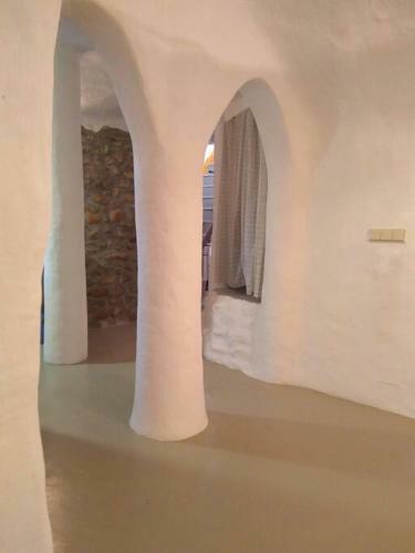 Cuevas Los Coloraos, The Unique And Authentic Cave House!