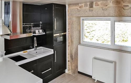 Stunning Home In Vimianzo With 1 Bedrooms And Wifi
