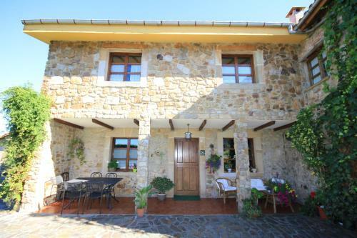 Agroturismo La Llosa