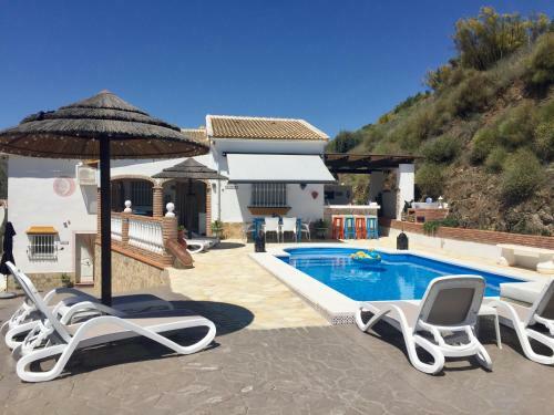 Casira, Ruime Villa & 2 Studio's - 8 Personen