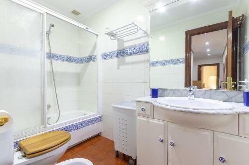 Beach XII Apartment By Aston Rentals
