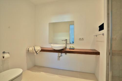 Villa C'an Petra, Carrer Club Robinson