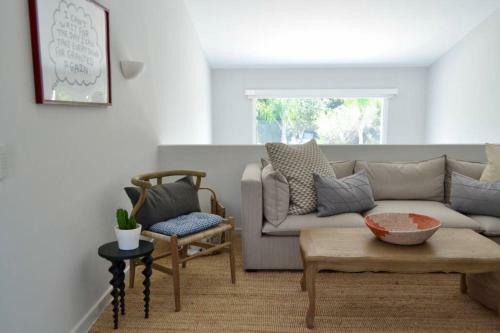 New 4 Bed Designer Villa With Pool