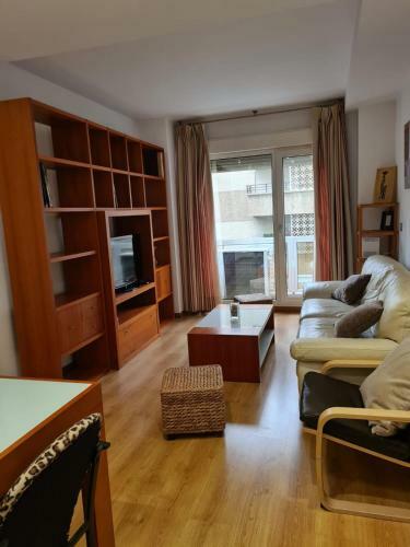Apartamento Con Garaje Privado En El Centro - Dos Torres �owyn