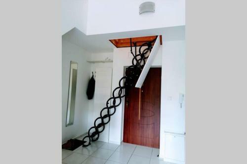 Nowoczesny Apartament We Wroc?awiu