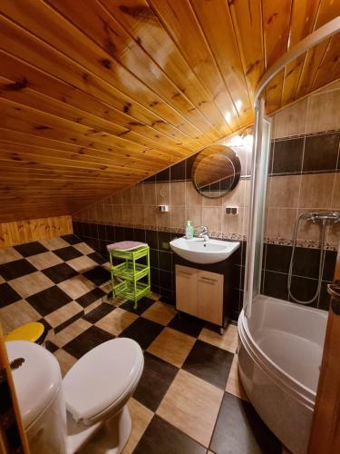 Bed & Breakfast Karczma Regionalna M?yn
