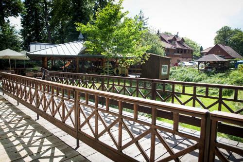 Bed & Breakfast Karczma Regionalna M?yn