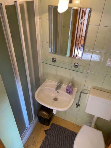 Bed & Breakfast Pokoje Go?cinne Madzia