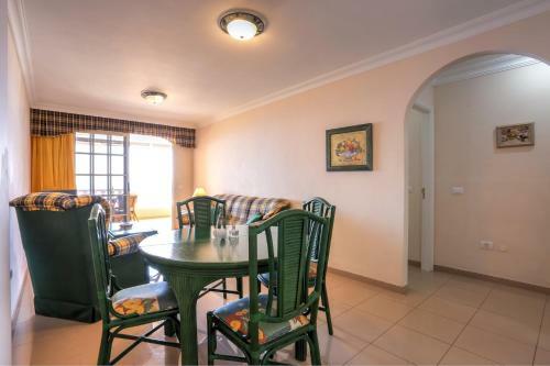 Amazing View Apartment Near The Beach