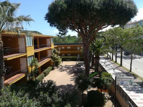 Apartamentos Les Palmeres