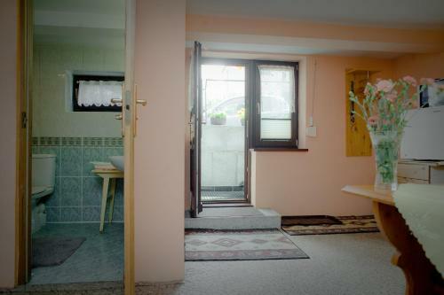 Apartamento Pokoje Go?cinne Mr�z Krystyna