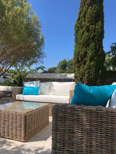 Splendide Villa Les Pieds Dans L'eau Dans La Baie de Mahon